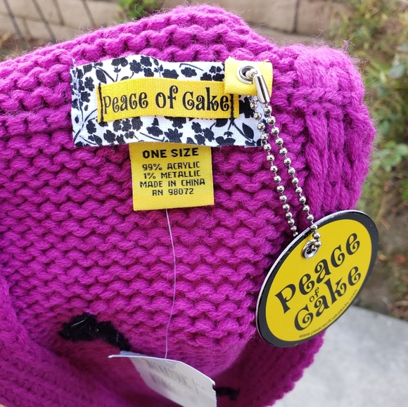 NEW $26 women NORDSTROM knitted pink scarf hearts - Picture 7 of 11